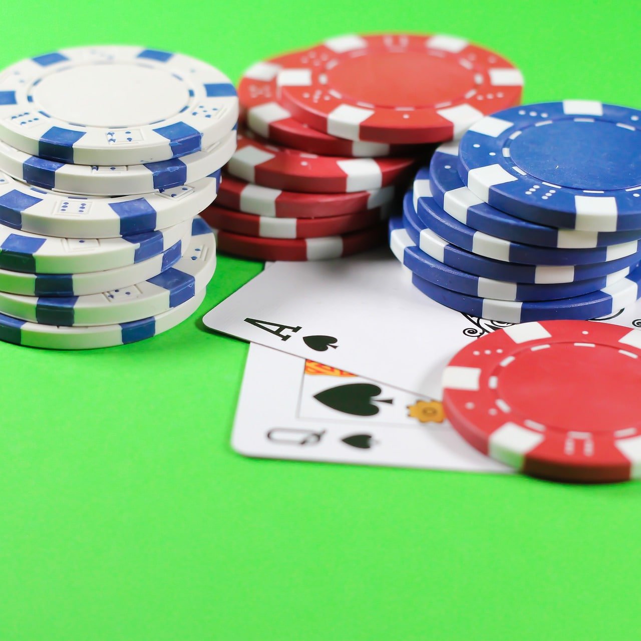 jomkiss7 Lucky Piggy — Permainan Slot Bergaya Kami